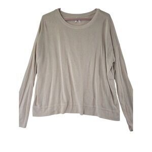 Mudd Women's‎ Beige Knit Sweater Size Medium  Crew Neck Long Sleeve Casual Top